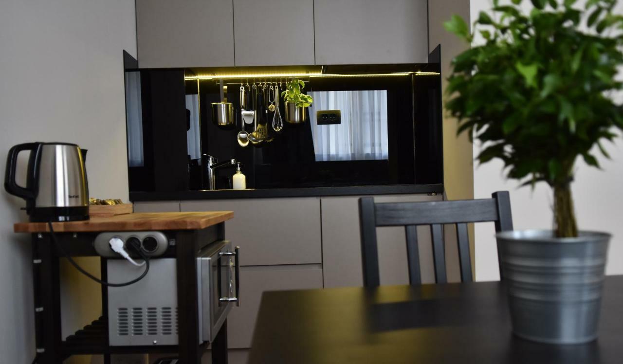 Karlo Main Square Apartments 1 萨格勒布 外观 照片