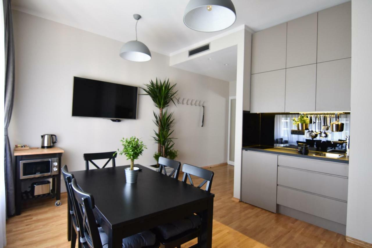 Karlo Main Square Apartments 1 萨格勒布 外观 照片