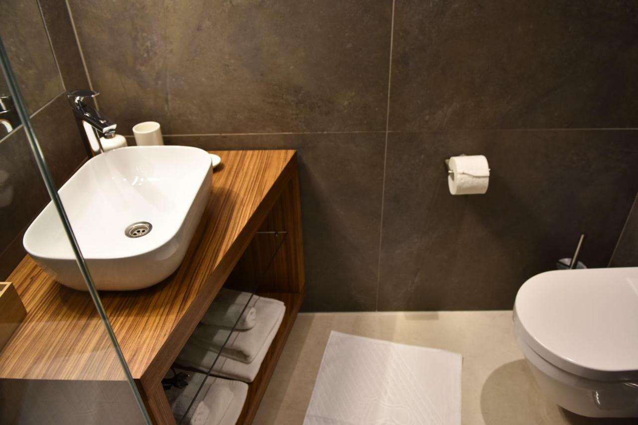 Karlo Main Square Apartments 1 萨格勒布 外观 照片